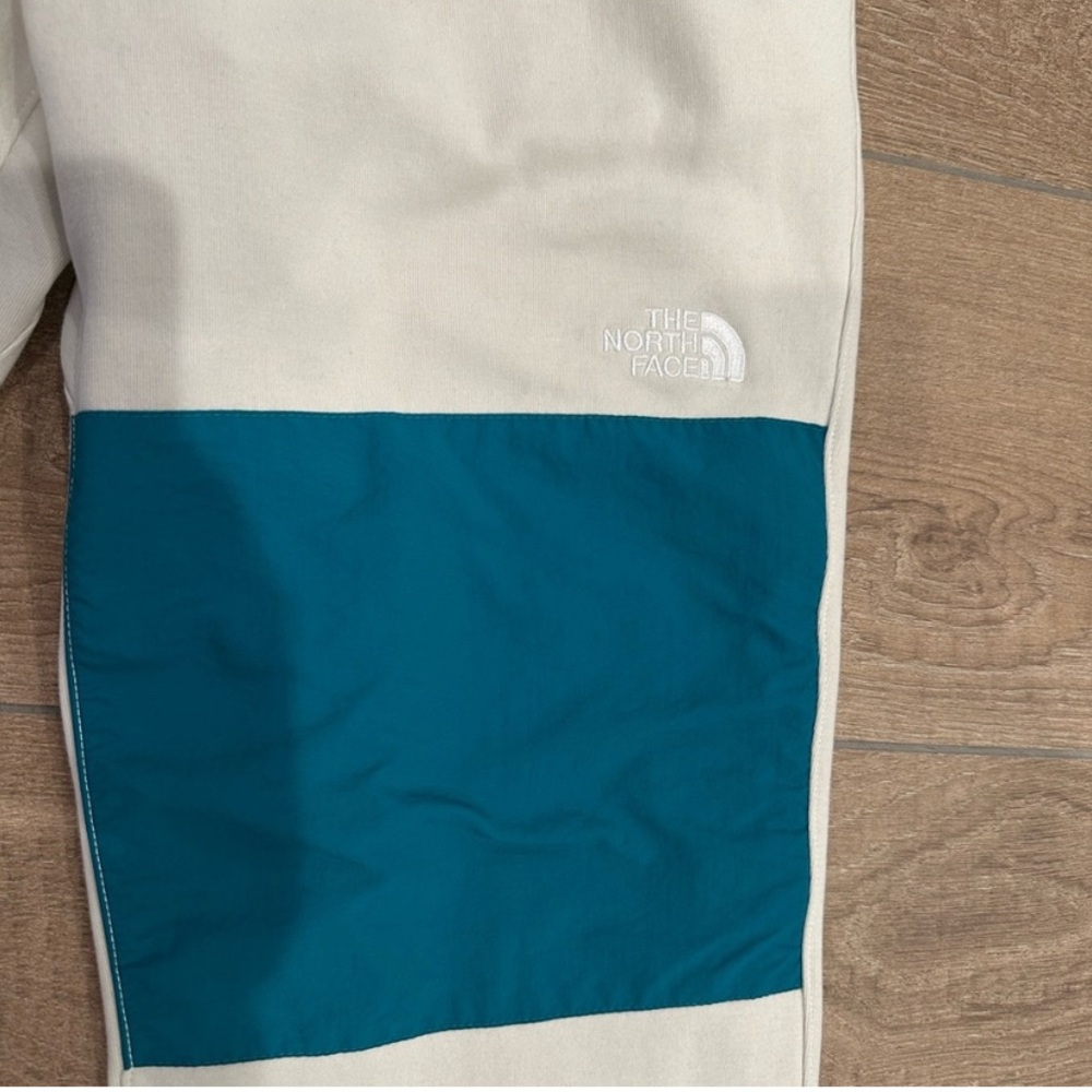 The North Face Cream Teal Knee Patch Fleece Joggers Pink Accents L - Picture 7 of 9